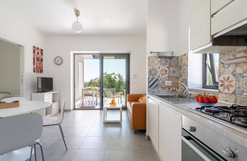 Noto Villa | Villas Cialtrona and Noto