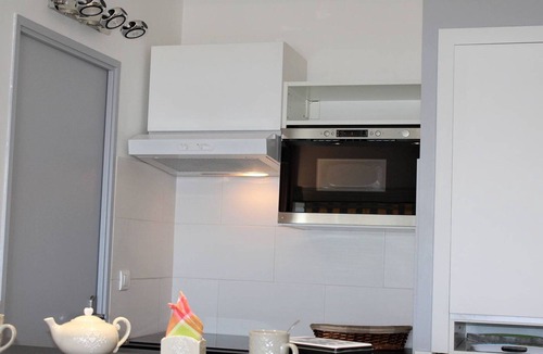 Villeneuve Loubet Beach Apartment | Villeneuve-Loubet: Air-conditioned apartment, 2 rooms, 4 sleeps, optional parking