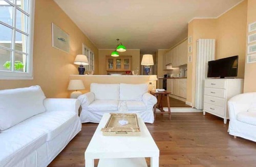 Marina di Pietrasanta Villa | Villetta Vinci