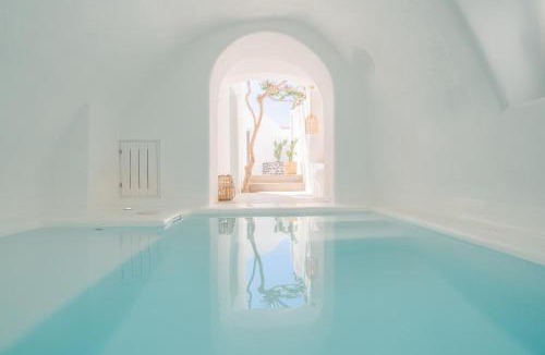 Emporio House | Vima Santorini, Traditional Luxury