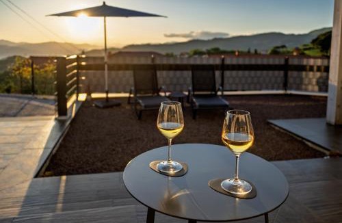 Fosdinovo Bed & Breakfast | Vinomare Guesthouse