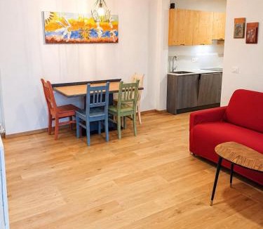 Camporosso in Valcanale Apartment | Viola Betulla, Free Park and Ski room