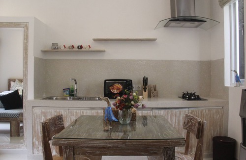 Sunset Road Apartment | VIP Green Studio Apartment Seminyak