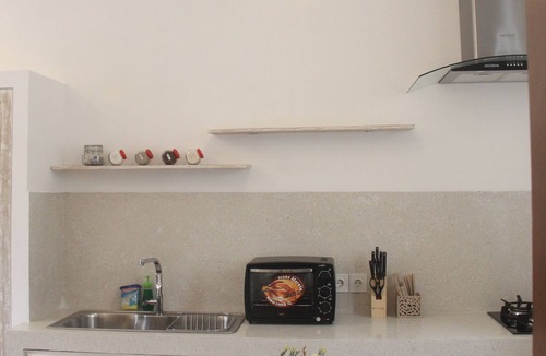 Sunset Road Apartment | VIP Green Studio Apartment Seminyak