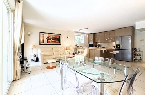 Cannes City Centre Apartment | Viva Riviera 2 Bedrooms with swimming pool