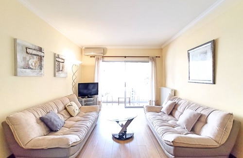 Cannes City Centre Apartment | Viva Riviera Cosy and Large 2 Bedrooms with balcony