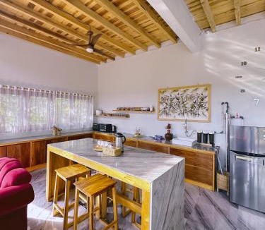 Katukaras Villa | Wa'a House Batukaras