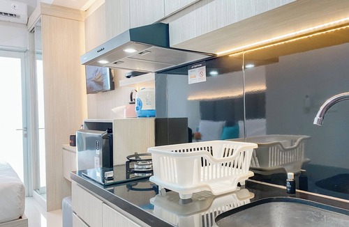 Bekasi Timur Apartment | Warm And Restful Studio Transpark Juanda Bekasi Timur Apartment