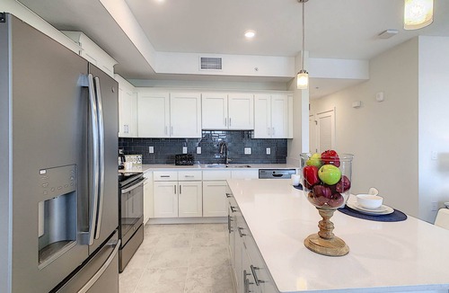 Kissimmee Condo | Water Slide | Lazy River | Foosball *5mi to Disney!*