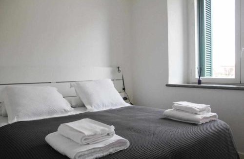 Venezia Nuova Apartment | Waterfront balcony I Grani 1 Resort Style Suite