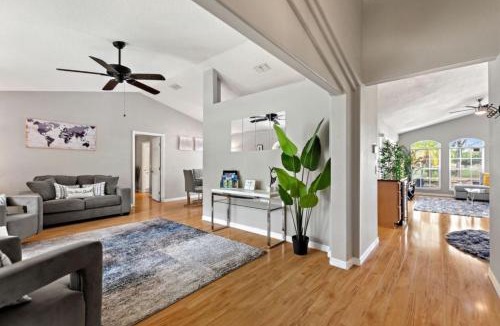 Sunridge Woods Villa | Waterview 3 bed in Sunridge Woods villa