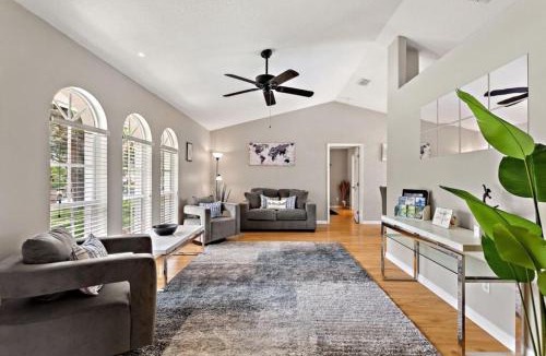 Sunridge Woods Villa | Waterview 3 bed in Sunridge Woods villa