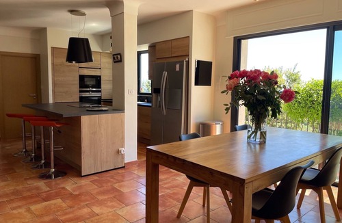 Vence Villa | Welcoming air-conditioned villa with lovely sea view and swimming pool surrounded by olive trees