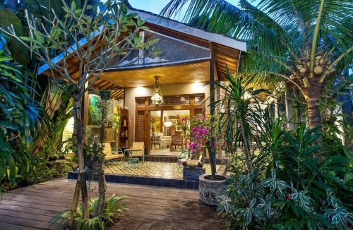 Penestanan Villa | Where Art and Relaxation Meet in Tropical Paradise