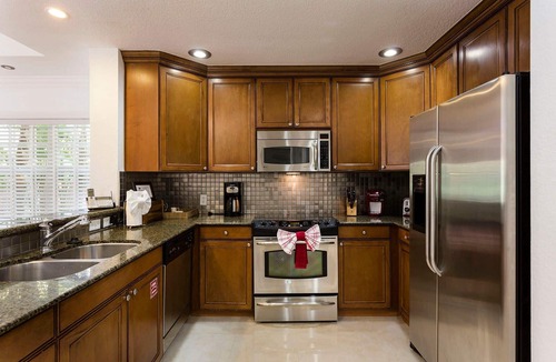 Reunion Condo | Whisper Way's Finest | Private Porch | Near Disney | Reunion Membership