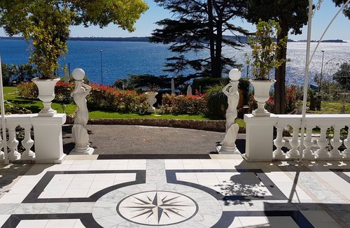 California - Pezou Villa | WHITE HOUSE CANNES - Luxury Villa Rental