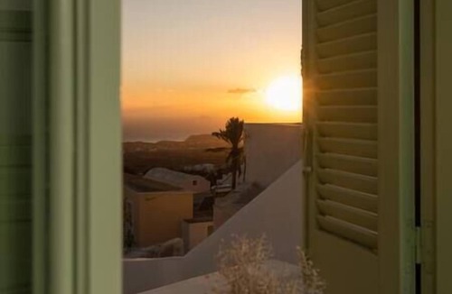 Pyrgos Apartment | White Orchid Studio with Sea and Mountain View