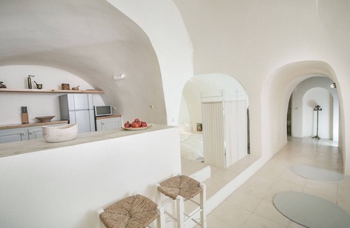Finikia Villa | Winery House and 2 guest houses. Old winery converted into a stylish villa