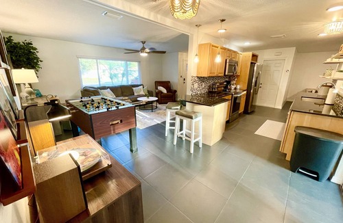 Goldenrod House | Winter Park Citrus Escape; sleeps 8, relaxing pool, family & pet friendly