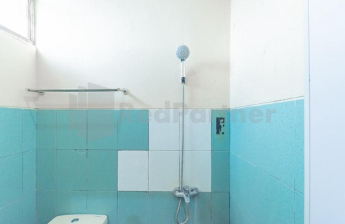 Bandung Hotel | Wisma Alamanda near Terminal Cicaheum RedPartner