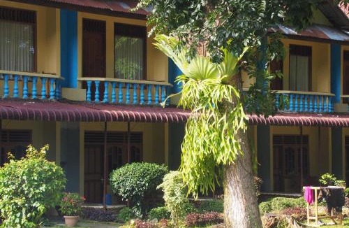 Bukit Lawang House | Wisma Leuser Sibayak & Jungle Trekking