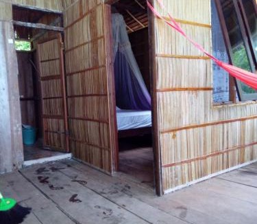 Yenbeser House | " Wobbegong Raja Ampat "