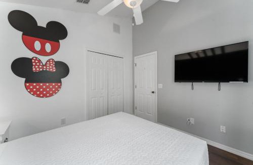 Crystal Cove House | Wonderful 4BD Home Toy Story and Mickey Room with Pool
