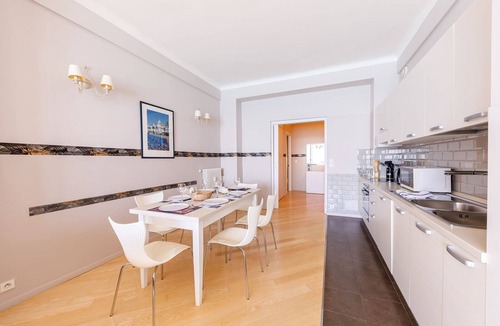 Carre d'Or Apartment | Wonderful Apartment on Sea