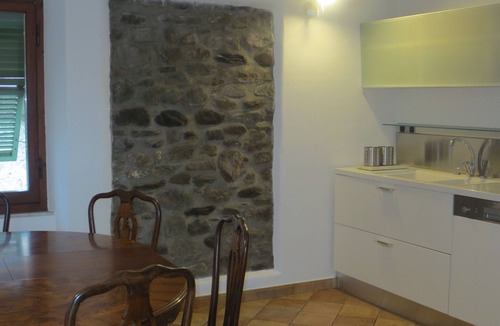 Gassano Apartment | wonderful apartment Vista Alpi Apuane, near "Cinque Terre" and beach of Versilia