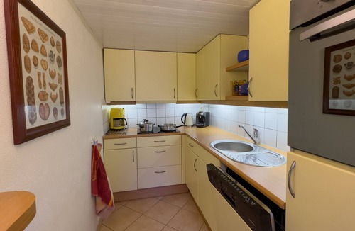 Mandelieu-La-Napoule Apartment | Wonderful 3-star app. in villa near Cannes, AIRCO-WIFI-GARDEN-BBQ