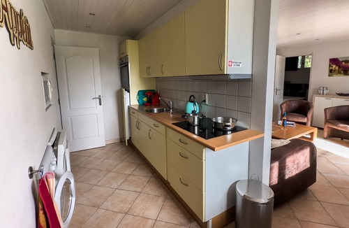 Mandelieu-La-Napoule Apartment | Wonderful 3-star app. in villa near Cannes, AIRCO-WIFI-GARDEN-BBQ