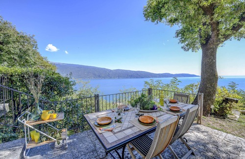 Gargnano Villa | Wonderful house with private pool in Limonaia