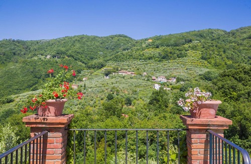 Monsummano Terme Villa | Wonderful private villa with WIFI, A/C, hot tub, private pool, TV, patio and panoramic view