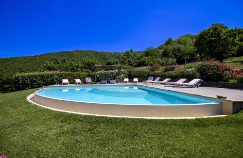 Pieve di Chio Villa | Wonderful private villa for 16 guests with private pool, WIFI and TV