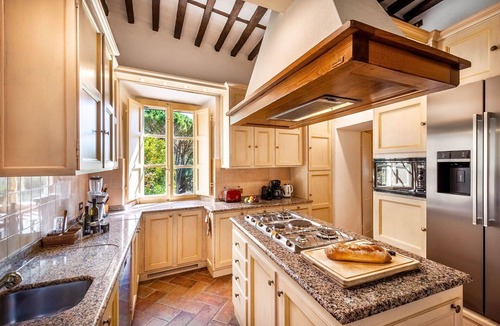 Lucca Villa | Wonderful villa with WIFI, private pool, A/C, TV, terrace and panoramic view, close to Lucca