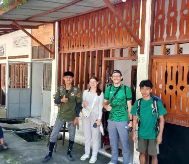 Bukit Lawang House | WOOD CABIN LODGE IN THE FOREST book here treking with us