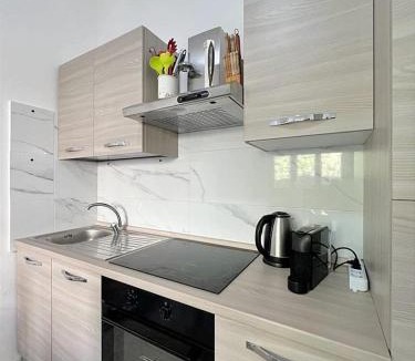 Anzio House | Wyndcliffe