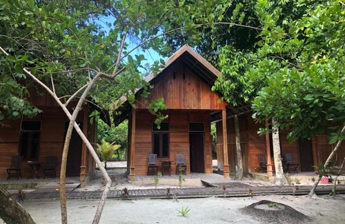 Kri House | Yenkoranu Homestay and Dive Center