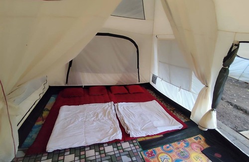 Pasirjambu Hotel | Youlien Campsite Bandung