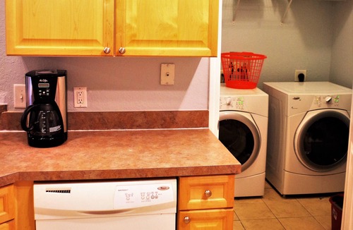 Loughman Condo | Your next magical getaway! Spacious 3 bedroom, 2 bath condo with pool access!