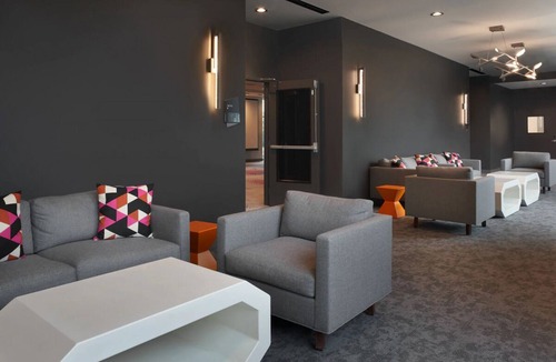 Williamsburg House | Your Orlando Adventure Starts Here! Minutes to Walt Disney World, SeaWorld