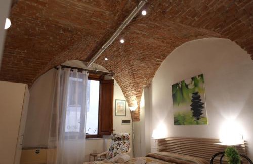 Lucca Historical Center Apartment | YOURHOMEINLUCCA Le Volte