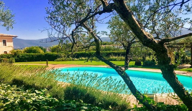 04 Pool Spoleto Tranquilita - yoga studio - A sanctuary of dreams and peace 04