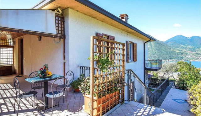 1 Bedroom Nice Apartment In Monte Isola