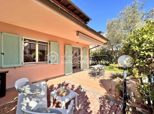 128 - Bilocale a Marcelli al Villaggio Rosa con portico e giardino, climatizzato - SPIAGGIA INCLUSA AL WHITE BEACH CLUB
