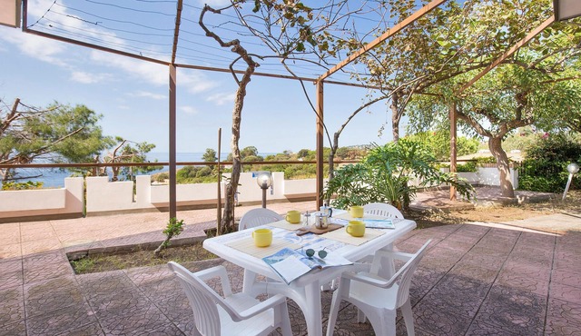 2 bedroom pet friendly home in Joppolo