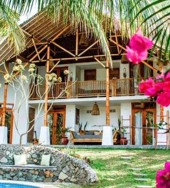 360 Surf Lodge