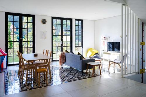 Aiko Villa Bandung