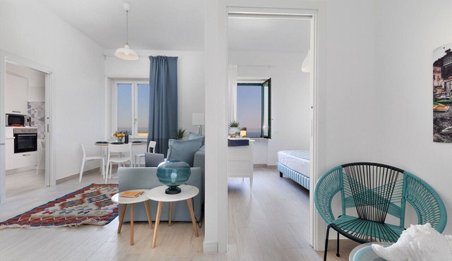AMORE RENTALS - Appartamento Tramontano with Air Conditioning and Internet WI-FI