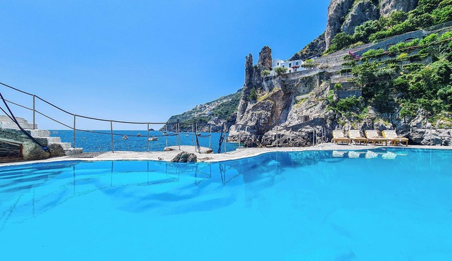 AMORE RENTALS-Villa Incanto sul Mare-Exclusive Oasis, Private Chef & Sea Access
